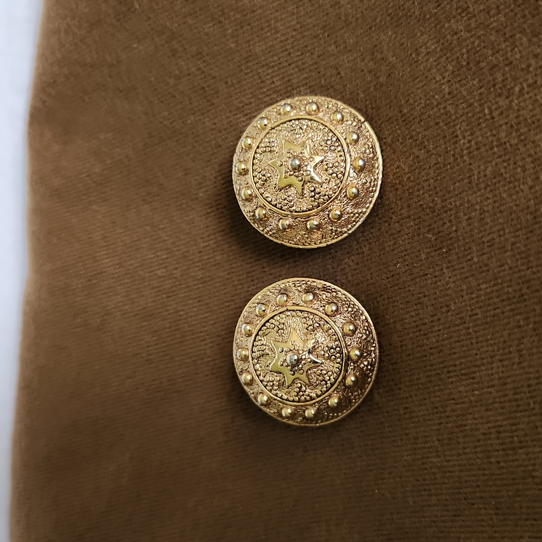 Ciner Vintage Gold Tone Clip On Earrings